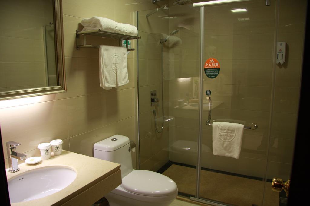 Hotel Greentree Longwu Road Express
