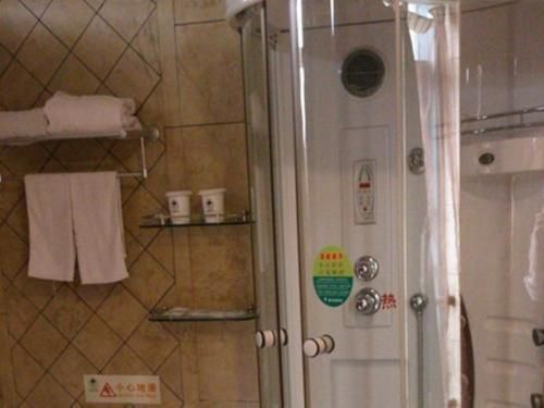 Hotel Greentree Longwu Road Express 2*